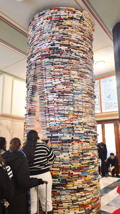 The book tunnel at the Municipal library in Prague